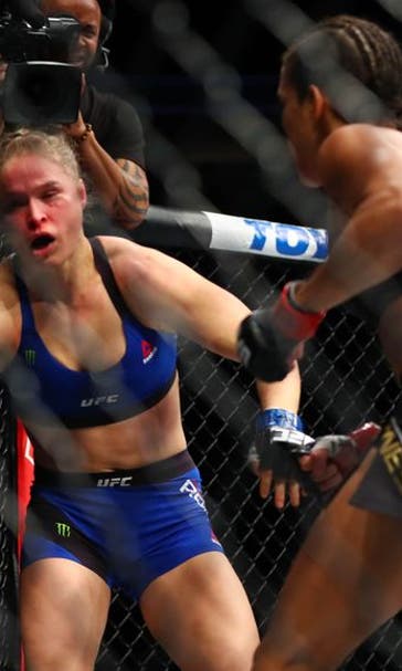 Ronda Rousey knocked out by Amanda Nunes at UFC 207: Twitter reacts